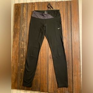 NIKE DRI-FIT Women’s running leggings. Size:Small